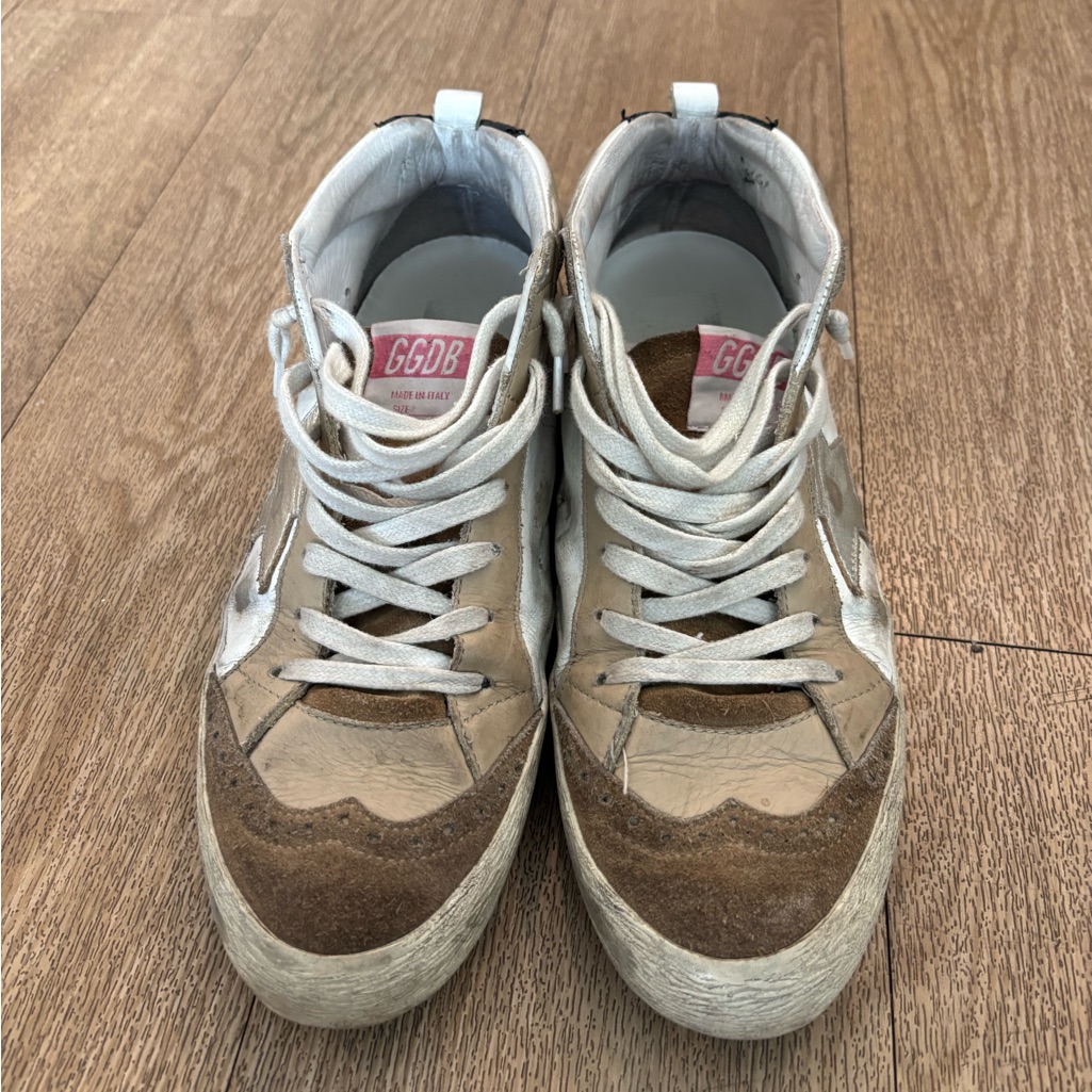 Golden Goose White And Black Leather Sneaker Interior